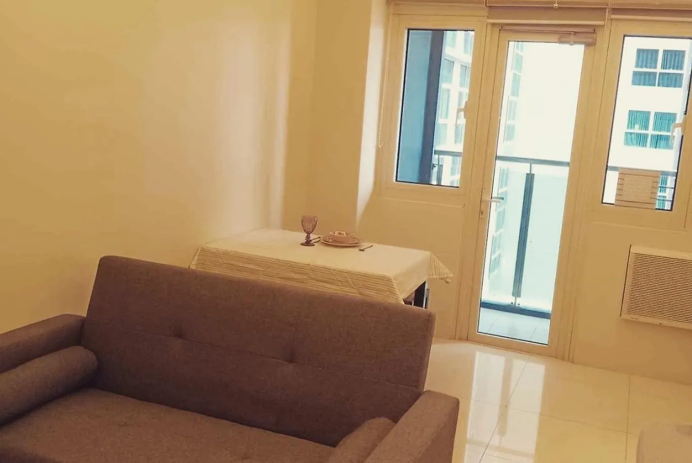 Apartment Homey 1Bedroom Bgc Condo - Minimum 2 Nights Stay Manila