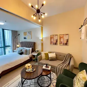  Apartment Angeliz Suites: Uptown Bgc